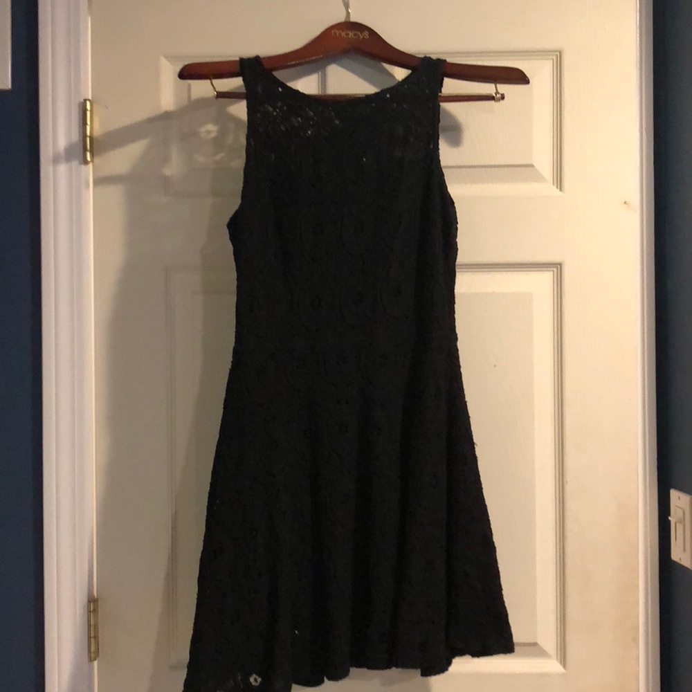 BLACK LACE PARTY SKATER DRESS